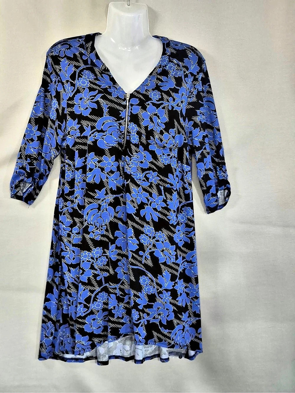 Floral Mini Dress in Blue & Black Like New–CG–AV–22
